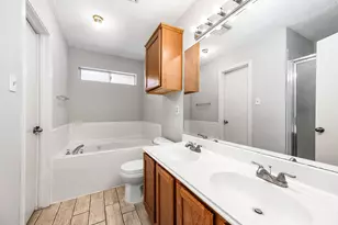 5922 James Pl, Houston, TX 77085 - Photo 18