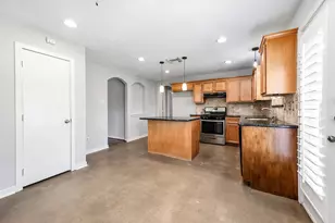 5922 James Pl, Houston, TX 77085 - Photo 12