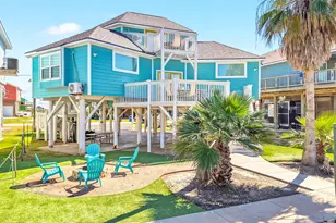 319 Pompano Ln, Surfside Beach, TX 77541 - Photo 2