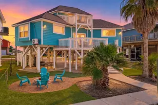 319 Pompano Ln, Surfside Beach, TX 77541 - Photo 2