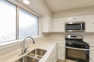 16319 N Mist Dr, Houston, TX 77073 - Photo 6