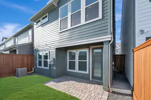 16019 Hayes Pk Dr, Houston, TX 77079 - Photo 4