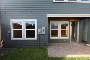 16019 Hayes Pk Dr, Houston, TX 77079 - Photo 2