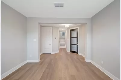 16019 Hayes Park Drive, Houston, TX 77079 - Photo 18