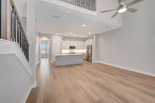 16019 Hayes Pk Dr, Houston, TX 77079 - Photo 32