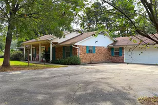 851 Oakridge Dr, Cleveland, TX 77328 - Photo 2