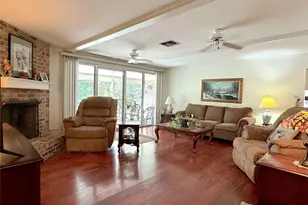 851 Oakridge Dr, Cleveland, TX 77328 - Photo 8