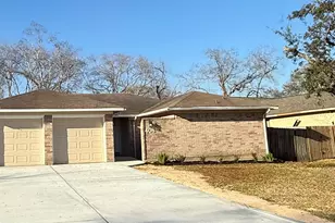 408 Bay Ridge Dr, League City, TX 77573 - Photo 1