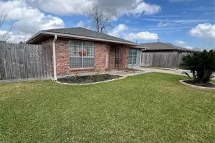 3613 Sparrow St, Houston, TX 77051 - Photo 2