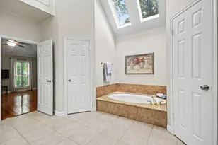 15318 Brook Arbor Ct, Houston, TX 77062 - Photo 20