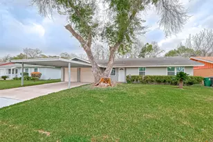 4418 Knotty Oaks Trail, Houston, TX 77045 - Photo 6