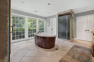 35 W Rivercrest Dr, Houston, TX 77042 - Photo 14