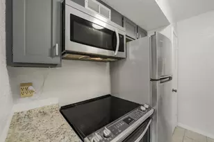 6202 Skyline Dr, Houston, TX 77057 - Photo 10