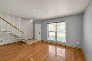6202 Skyline Dr, Houston, TX 77057 - Photo 2