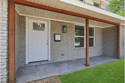 7826 Twin Hills Drive, Houston, TX 77071 - Photo 8