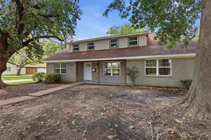 7826 Twin Hills Dr, Houston, TX 77071 - Photo 30