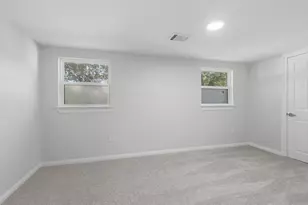 7826 Twin Hills Dr, Houston, TX 77071 - Photo 22