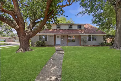 7826 Twin Hills Drive, Houston, TX 77071 - Photo 6
