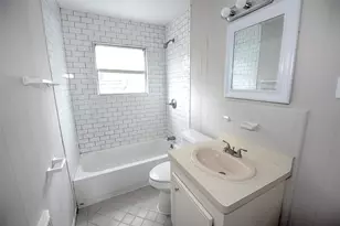 1211 1st Ave N, Texas City, TX 77590 - Photo 14