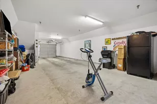 8715 Meadowcroft Dr, Houston, TX 77063 - Photo 24