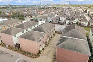 8715 Meadowcroft Dr, Houston, TX 77063 - Photo 30