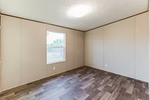 135 Frio Ests Dr, Moore, TX 78057 - Photo 26