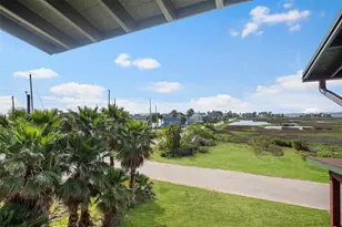 516 91st St, Galveston, TX 77554 - Photo 22