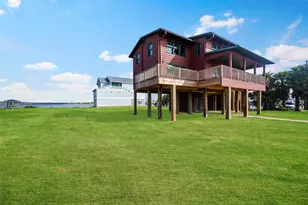 516 91st St, Galveston, TX 77554 - Photo 4