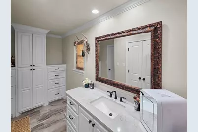 3125 W Park Avenue, Pinehurst, TX 77630 - Photo 16