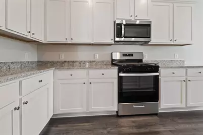 15870 Berry Hill Drive, Conroe, TX 77303 - Photo 8
