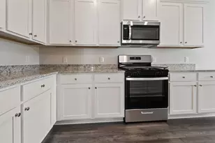 15870 Berry Hl Dr, Conroe, TX 77303 - Photo 8