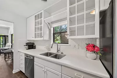 9400 Doliver Drive #16, Houston, TX 77063 - Photo 16