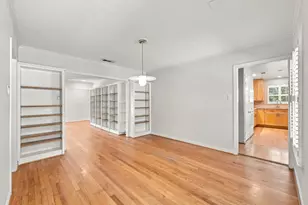 2206 MacArthur St, Houston, TX 77030 - Photo 10