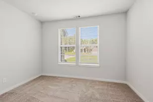 1337 Coastal Dr, Dayton, TX 77535 - Photo 8