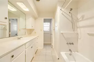 7721 Beluche Dr, Galveston, TX 77551 - Photo 18