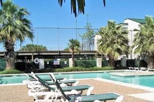 2816 S Bartell Dr, Houston, TX 77054 - Photo 1