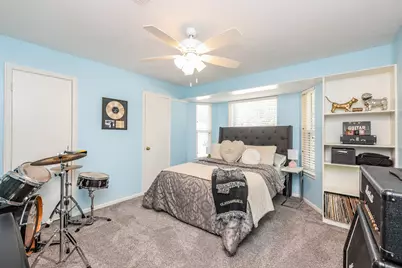 13706 Darrington Lane, Houston, TX 77069 - Photo 24