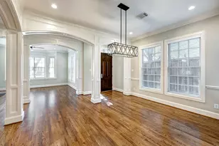 2740 Wroxton Rd, West University Place, TX 77005 - Photo 6