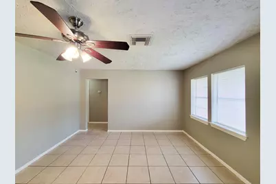 10117 Dulcimer Street, Houston, TX 77051 - Photo 6