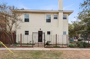 615 Pacific St, Houston, TX 77006 - Photo 1