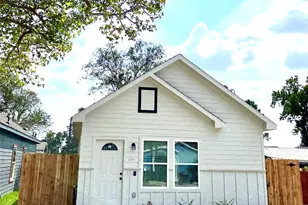 16702 E Forrestal, Montgomery, TX 77316 - Photo 1