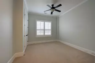 1809 W 24th St, Houston, TX 77008 - Photo 4
