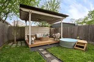 5733 Darling St, Houston, TX 77007 - Photo 14