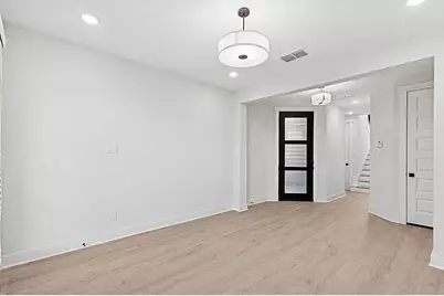 16046 Mason Run Drive, Houston, TX 77079 - Photo 6