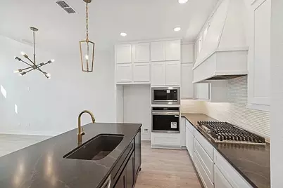 16046 Mason Run Drive, Houston, TX 77079 - Photo 10