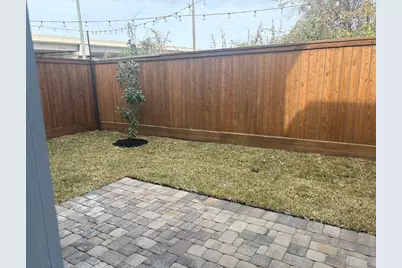 16046 Mason Run Drive, Houston, TX 77079 - Photo 18