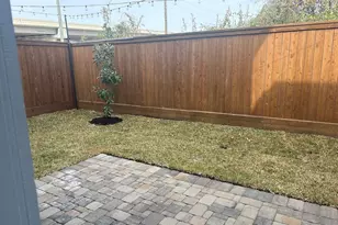 16046 Mason Run Dr, Houston, TX 77079 - Photo 18