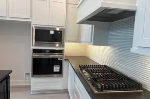 16046 Mason Run Dr, Houston, TX 77079 - Photo 8