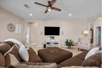 2875 Torano Circle, League City, TX 77573 - Photo 14