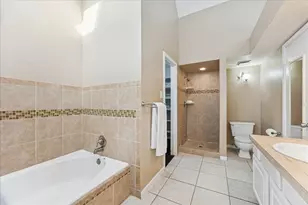 3115 Southdown Dr, Pearland, TX 77584 - Photo 18